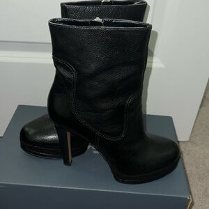 Nine West NWADDLANA Platform Bootie size 7.5
